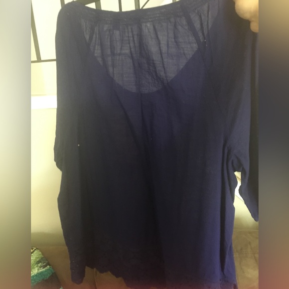 Navy blue half sleeve tee with eyelet detail bottom size XL - Picture 3 of 3